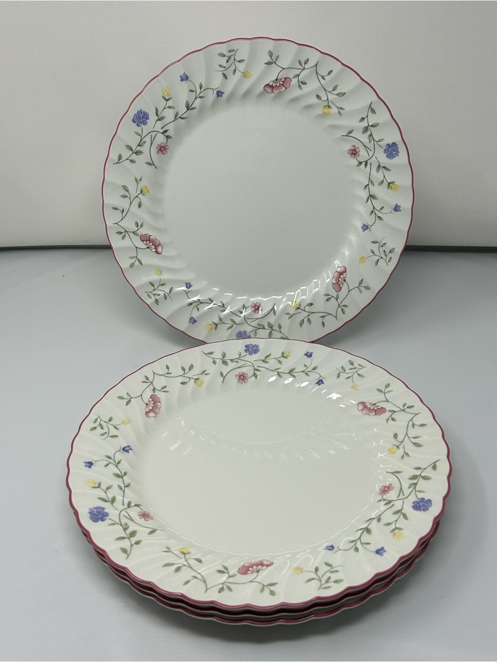 Johnson Brothers Summer Chintz 10.5" dinner plates - set of 4